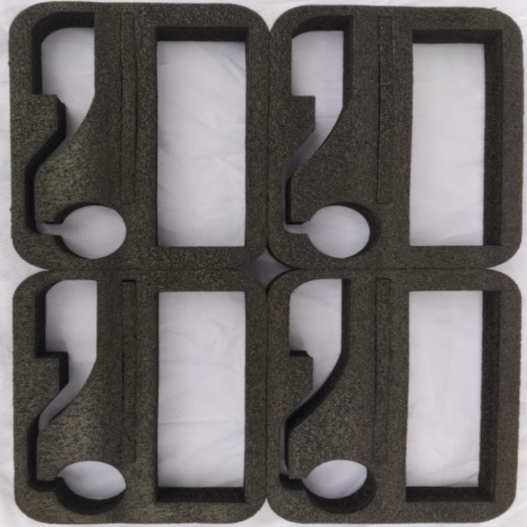 ��ɫ����������